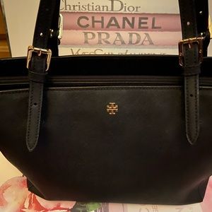 UEC Tory Burch see all pictures